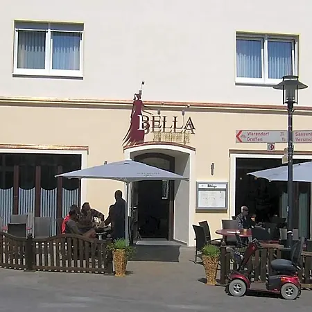 Amadis Hotel 3*